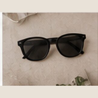 AuraStyle - Retro Sunglasses